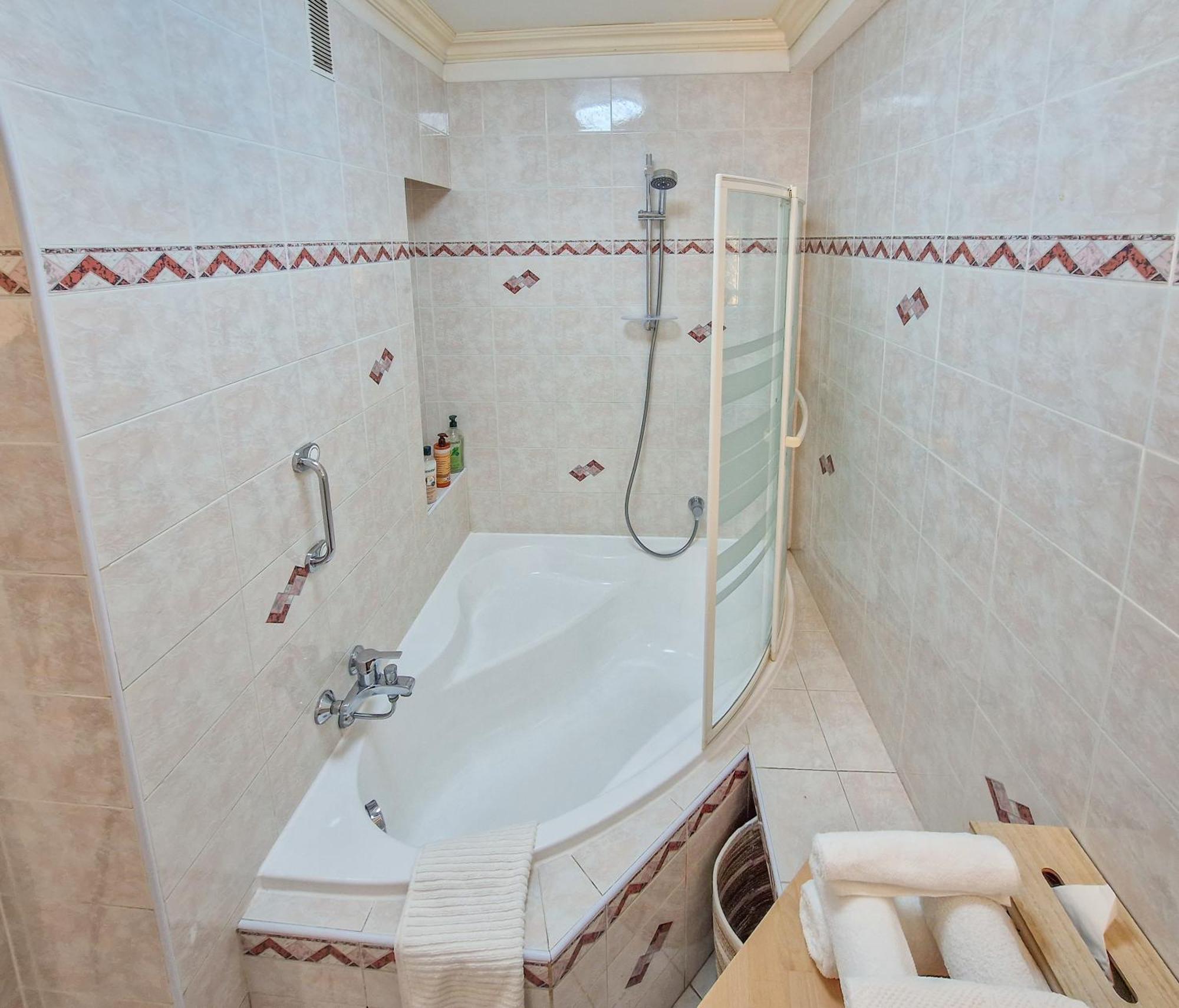 Ferienwohnung 3 Pieces Au Coeur Du Cros De Cagnes Exterior foto